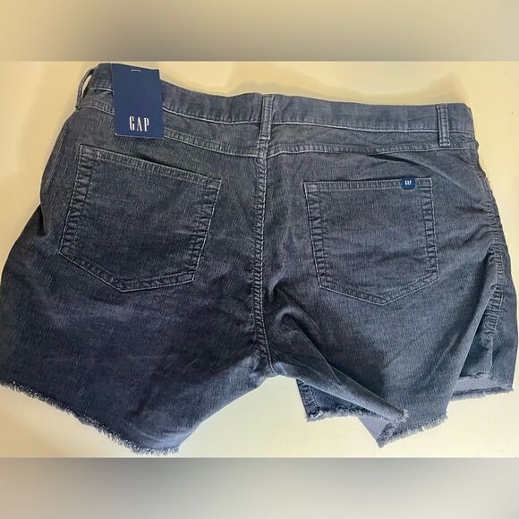 NWT - GAP Grey-Black distressed Hem Shorts-size 16 or 14 - Picture 5 of 6